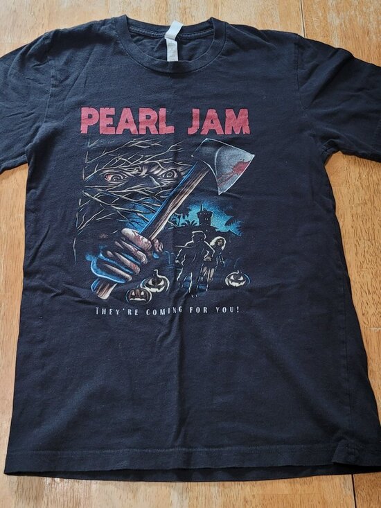 Small Vintage Pearl Jam They're Coming For You Halloween Horror Graphic T Shirt - Picture 1 of 8